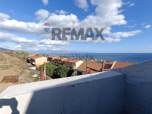 Villetta a schiera in vendita di 210 m² in Via Maria Teresa d&apos Austria, 23