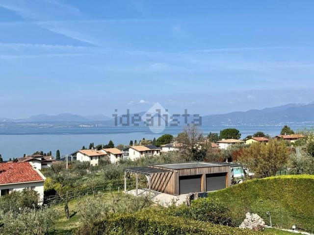 Villetta a schiera in vendita di 210 m² in Via P. Mascagni, 10