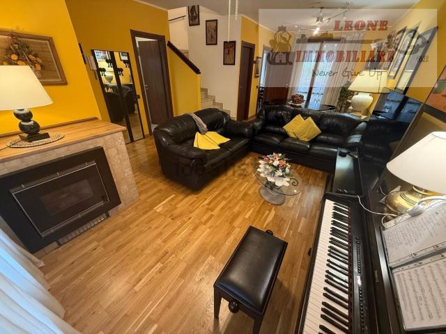 Villetta a schiera in vendita di 210 m² in Via Pasqualetta, 31