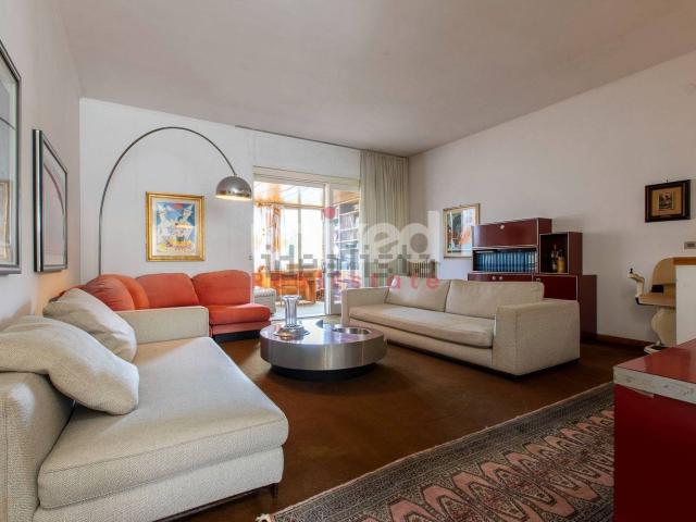 Villetta a schiera in vendita di 210 m² in Viale Gorgia di Leontini, 330