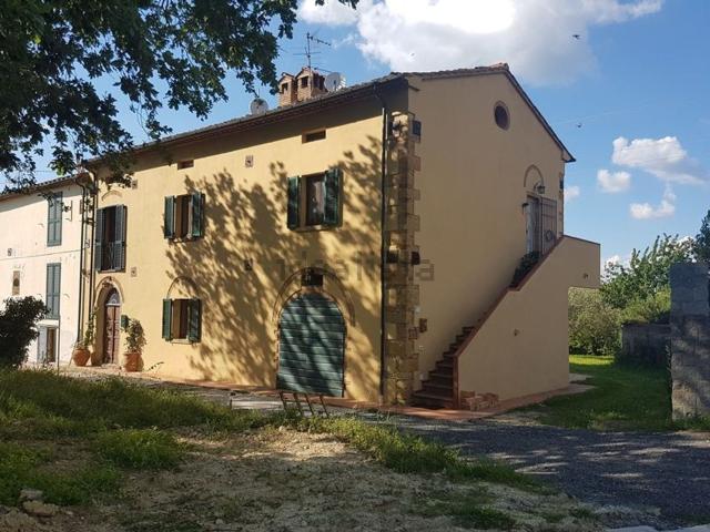 Villetta a schiera in vendita di 210 m² in Strada Provinciale dei Tre Comuni, 26