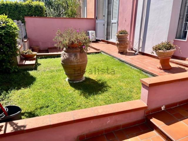 Villetta a schiera in vendita di 211 m² in Via Cavour
