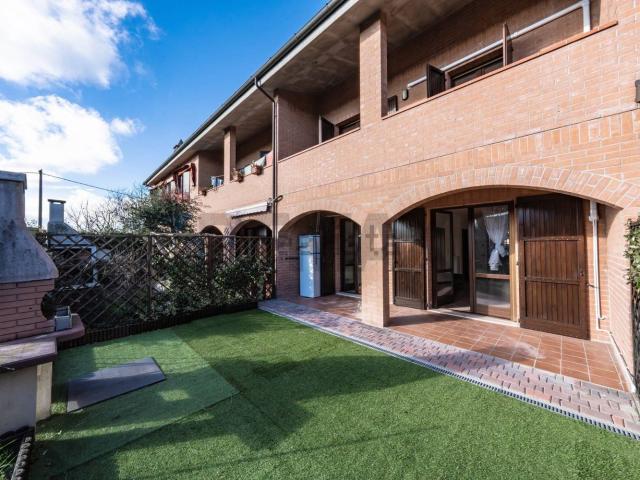 Villetta a schiera in vendita di 212 m²