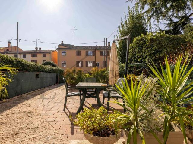 Villetta a schiera in vendita di 212 m² in Via Madonna di Campagna, 33