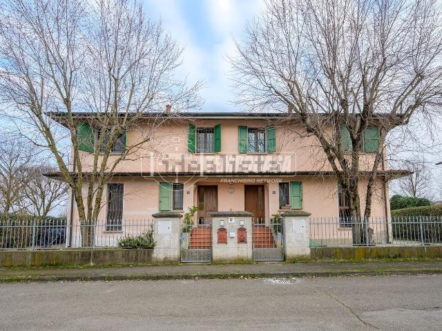 Villetta a schiera in vendita di 214 m² in Via G. Tiepolo, 7