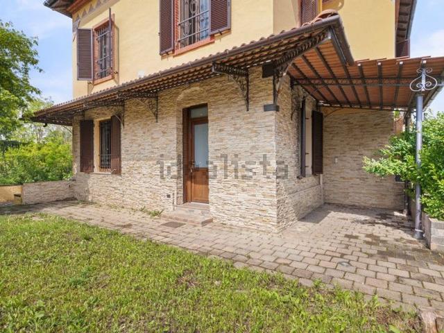Villetta a schiera in vendita di 214 m² in Via Molare, 35