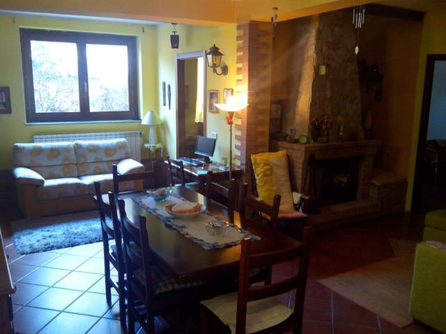 Villetta a schiera in vendita di 215 m² in Via Antonio Bianchi