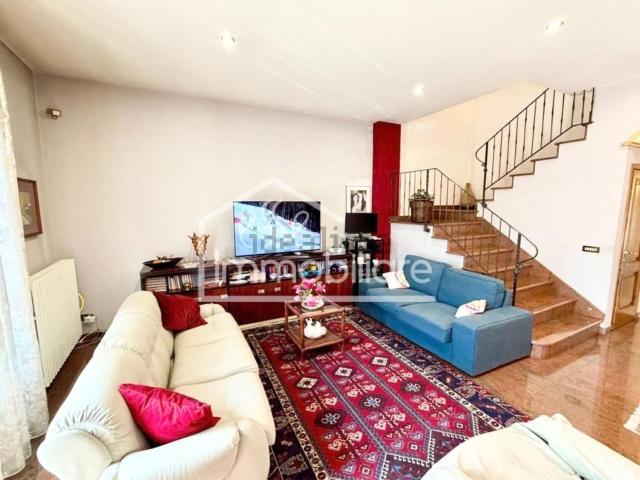 Villetta a schiera in vendita di 215 m² in Via della Nave di Marcignana, 50053