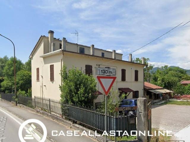 Villetta a schiera in vendita di 215 m² in Via Sant&apos Anna
