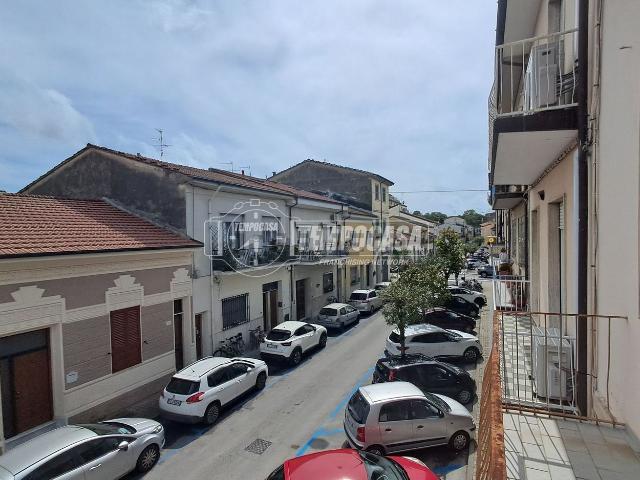Villetta a schiera in vendita di 216 m² in Via Giacomo Leopardi