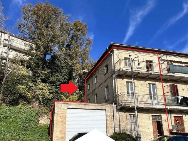 Villetta a schiera in vendita di 216 m² in Via Porta Romana, 61