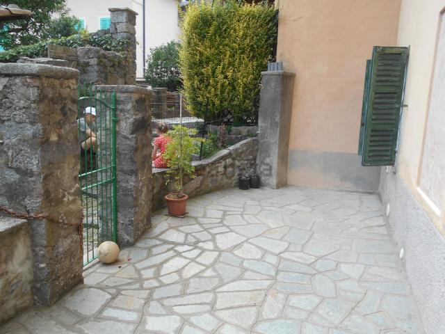 Villetta a schiera in vendita di 216 m² in Frazione piaro, 78