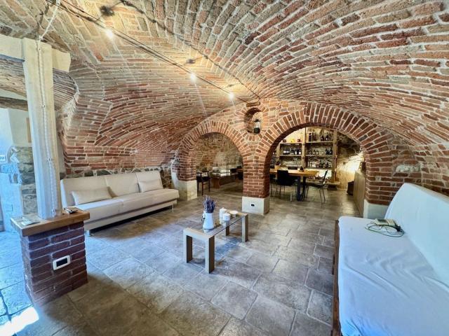 Villetta a schiera in vendita di 218 m² in Via XXV Aprile, 91