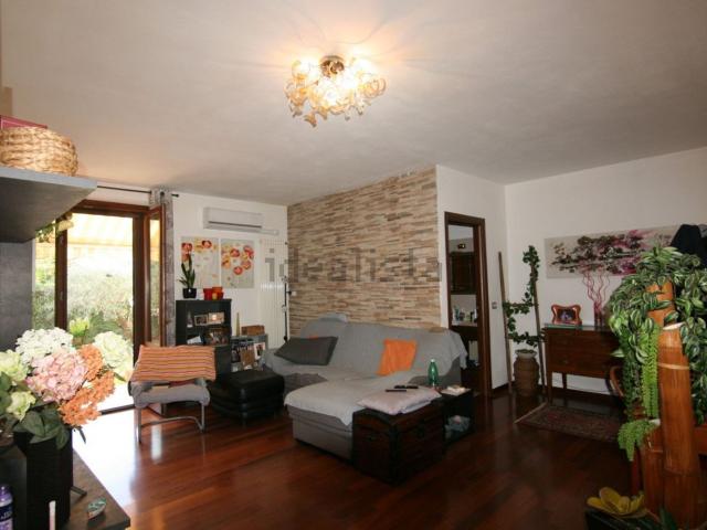 Villetta a schiera in vendita di 219 m²