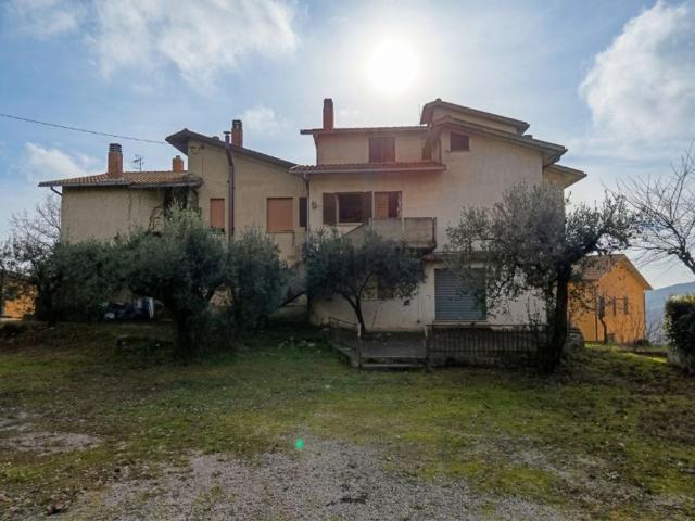 Villetta a schiera in vendita di 219 m²