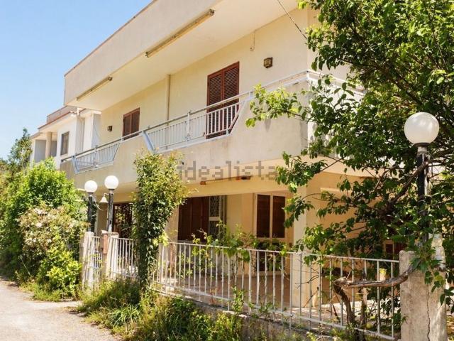 Villetta a schiera in vendita di 219 m² in Via Paolo Borsellino, 8