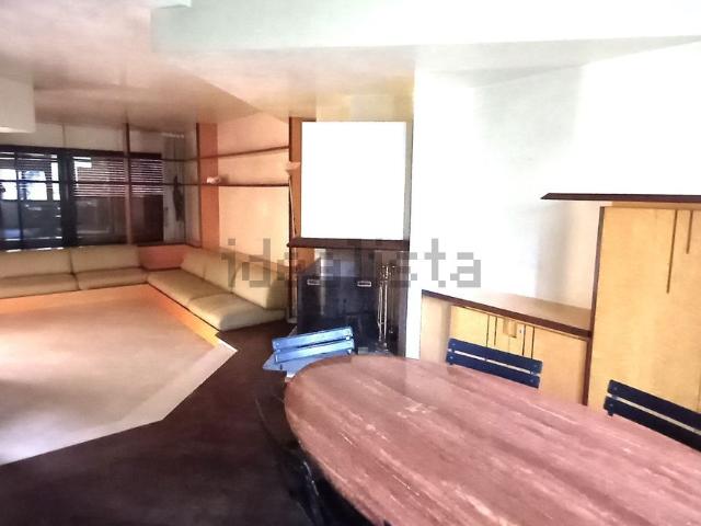 Villetta a schiera in vendita di 220 m² in Via Castellano Dè Castellani