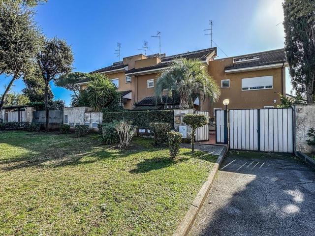 Villetta a schiera in vendita di 220 m² in Via Aristonico di Alessandria