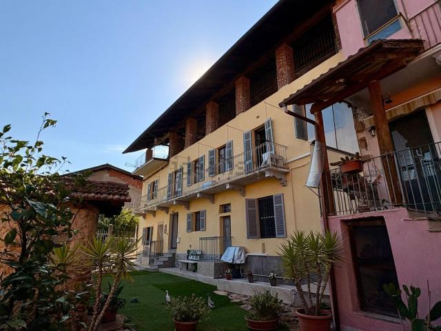 Villetta a schiera in vendita di 220 m² in Via Baltera, 51