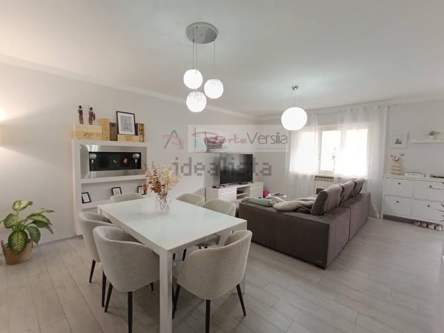 Villetta a schiera in vendita di 220 m² in Via degli Olmi, 42