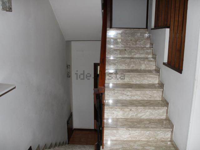 Villetta a schiera in vendita di 220 m² in Via dei Pioppi, 16