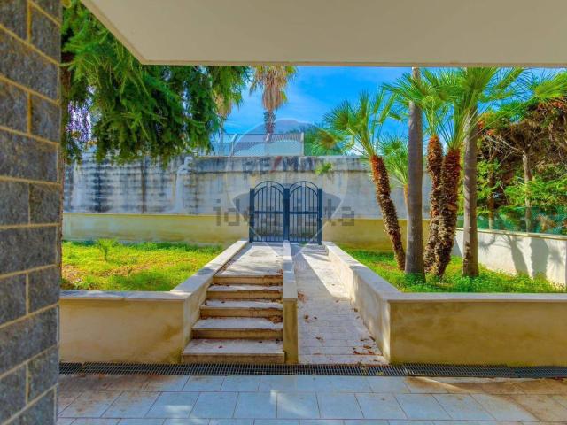 Villetta a schiera in vendita di 220 m² in Via della Libertà, 102
