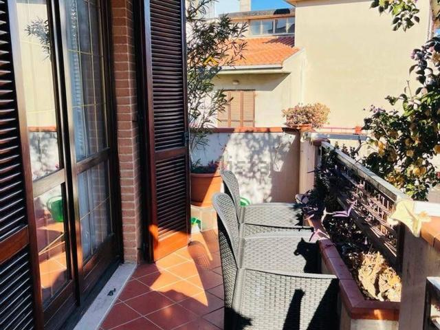 Villetta a schiera in vendita di 220 m² in Via Miramare, 7