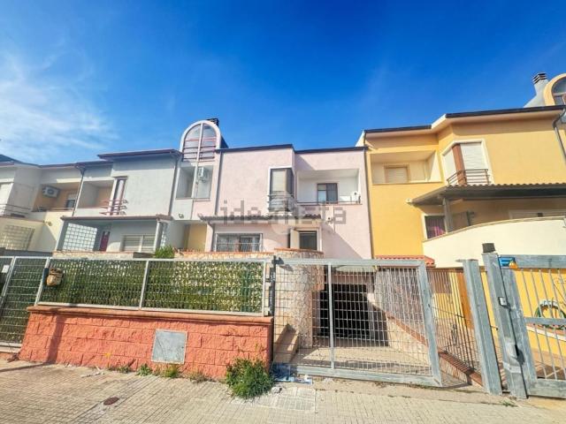 Villetta a schiera in vendita di 220 m² in Via Pala di Carru, 63