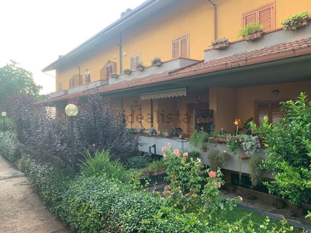 Villetta a schiera in vendita di 220 m² in Viale Mario Rotili, 150