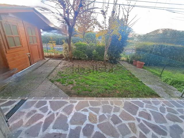 Villetta a schiera in vendita di 222 m² in Via P. Malaguti