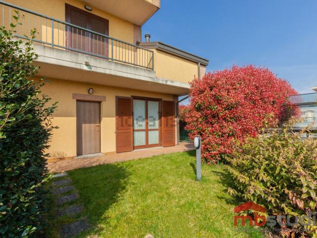 Villetta a schiera in vendita di 224 m² in Via Adamello