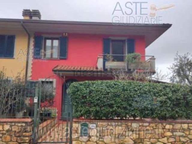 Villetta a schiera in vendita di 224 m² in Via delle Terme, 305
