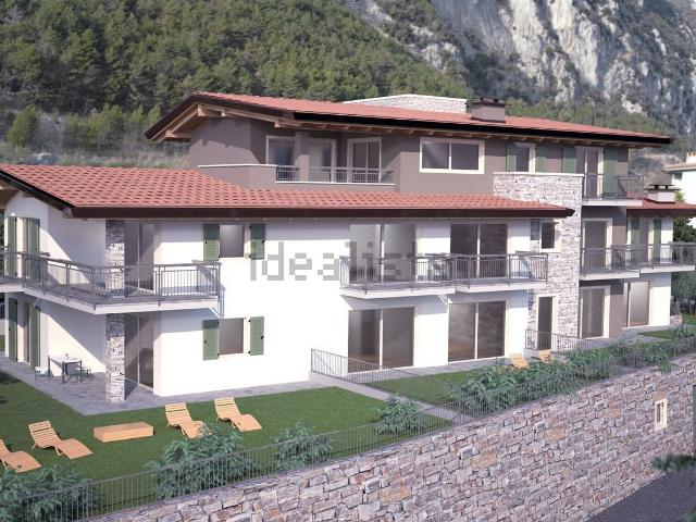 Villetta a schiera in vendita di 225 m² in Via Cesare Battisti