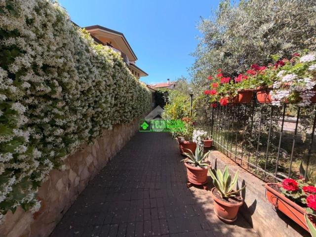 Villetta a schiera in vendita di 225 m² in Contrada Casale