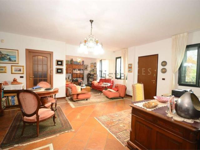 Villetta a schiera in vendita di 226 m² in Via Giorgio Asproni, 19