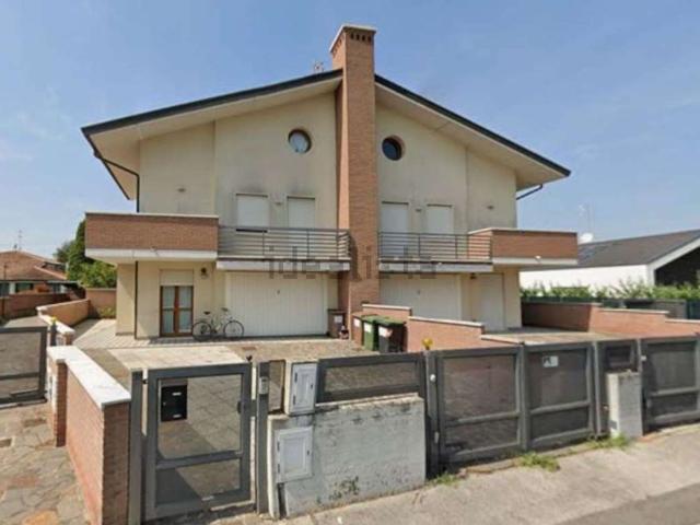 Villetta a schiera in vendita di 226 m² in Via Noventana, 103