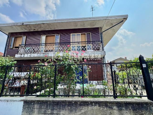 Villetta a schiera in vendita di 228 m² in Via Niccolò Machiavelli