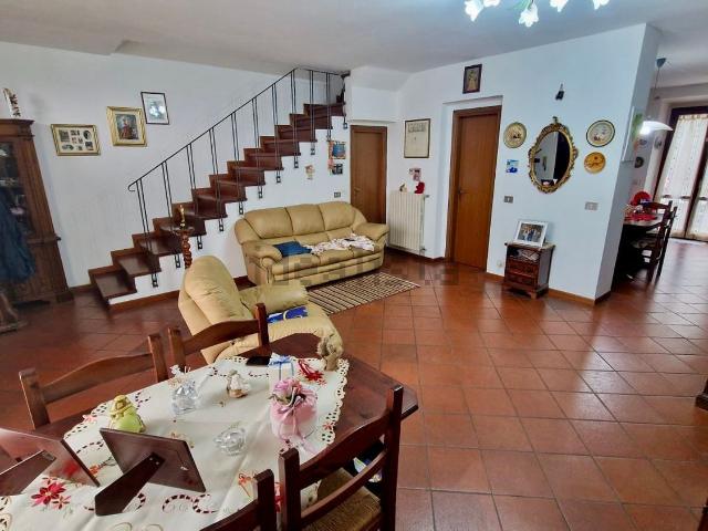 Villetta a schiera in vendita di 230 m²