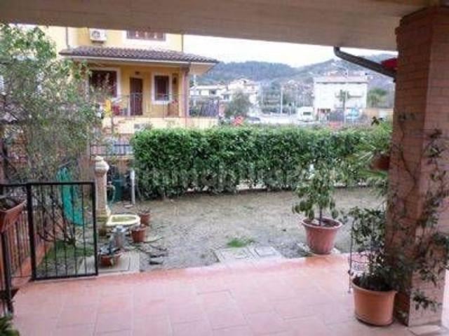 Villetta a schiera in vendita di 230 m²