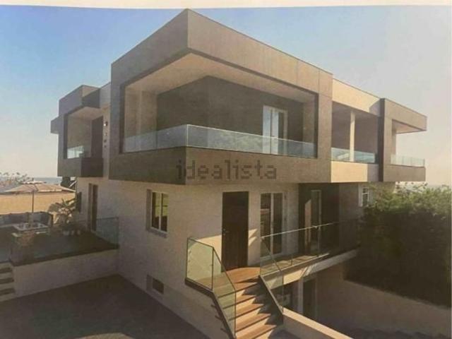Villetta a schiera in vendita di 230 m² in Via Castagnola