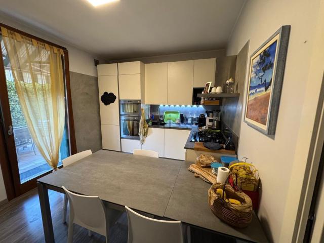 Villetta a schiera in vendita di 230 m² in Via Aldo Moro