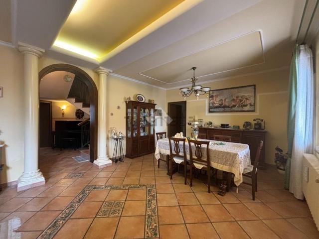 Villetta a schiera in vendita di 230 m² in Via Don Luigi Sturzo, 1