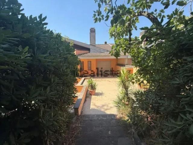 Villetta a schiera in vendita di 230 m² in Via dell&apos Ospedaletto Giustiniani, 28