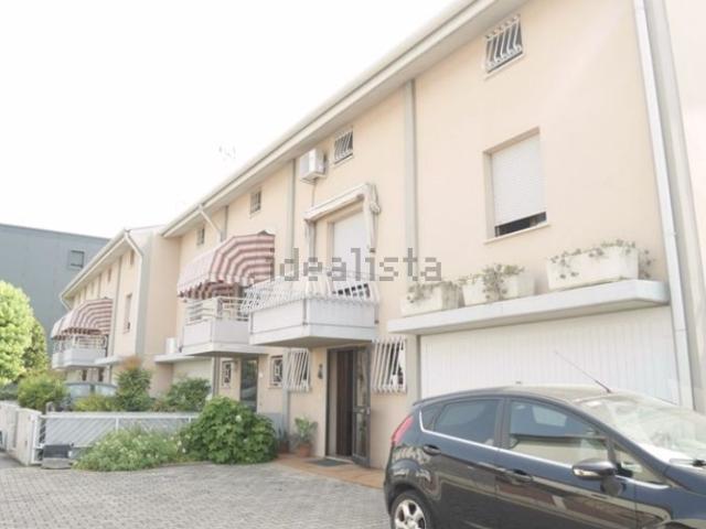 Villetta a schiera in vendita di 230 m² in Via San Lazzaro, 23