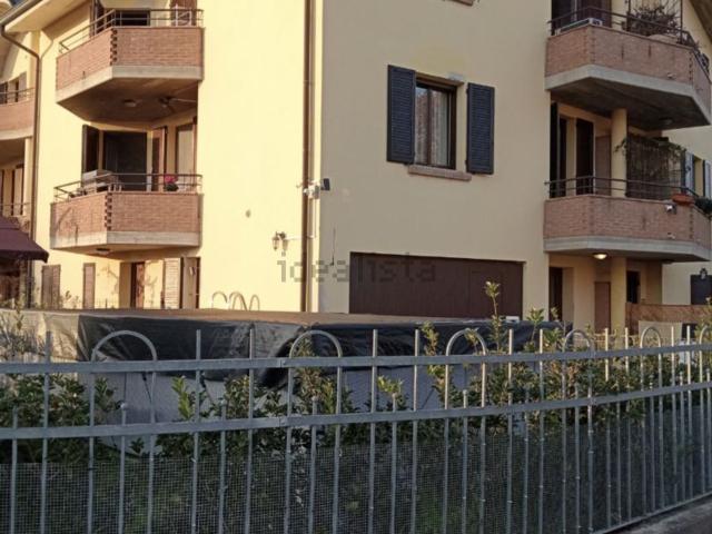 Villetta a schiera in vendita di 230 m² in Via Simone Martini, 26