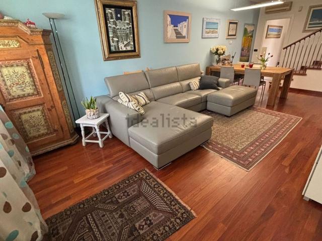 Villetta a schiera in vendita di 230 m² in Via Roma