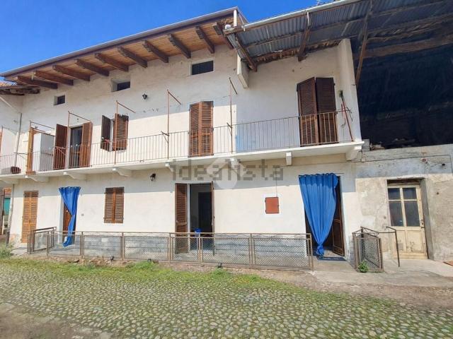 Villetta a schiera in vendita di 233 m² in Via Umberto I, 7