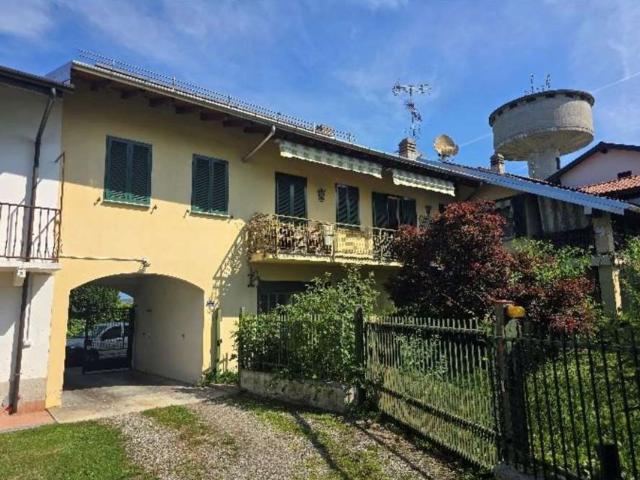 Villetta a schiera in vendita di 234 m² in Via Motto Alto, 6