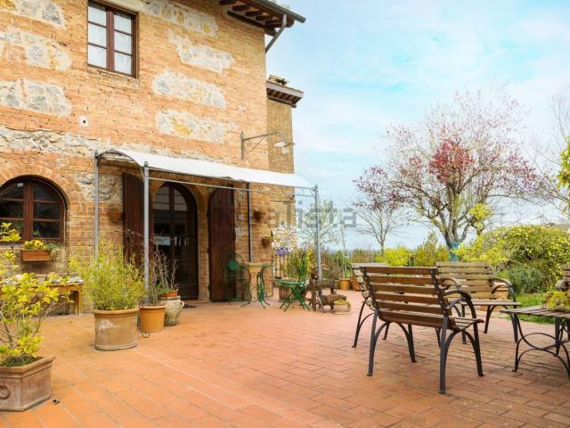 Villetta a schiera in vendita di 235 m² in Strada Comunale del Padule, 204