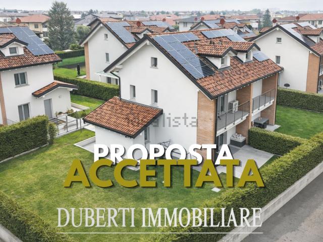 Villetta a schiera in vendita di 238 m² in Via Campagna